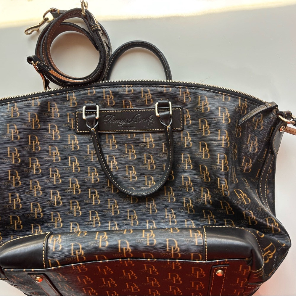 Dooney & Bourke Black & Brown Classic Tote